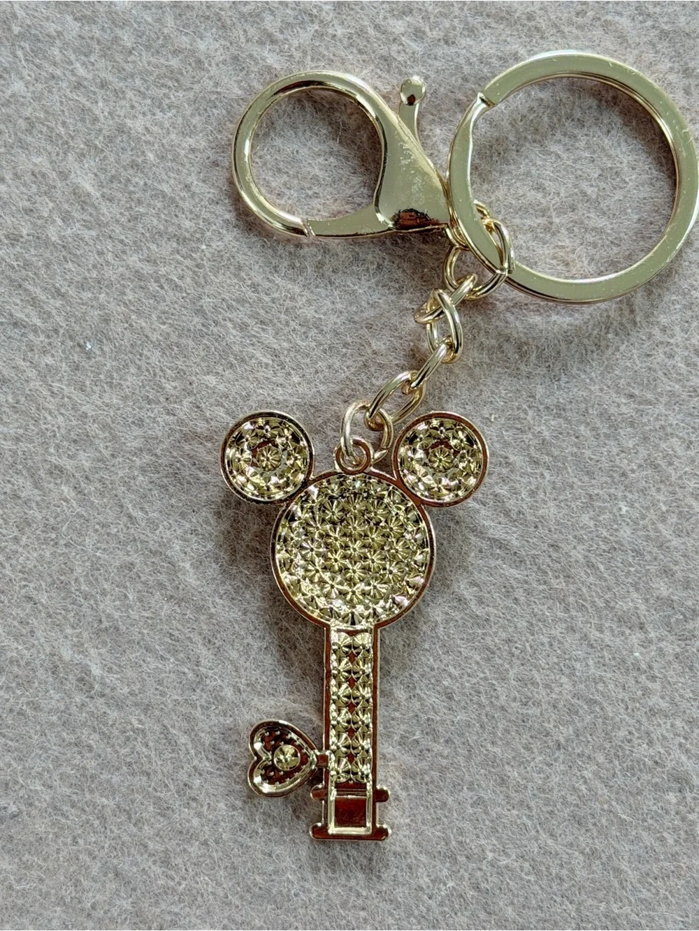 Skeleton key Mickey Mouse Keychain bag Charm gifts travel keyring rhinestone